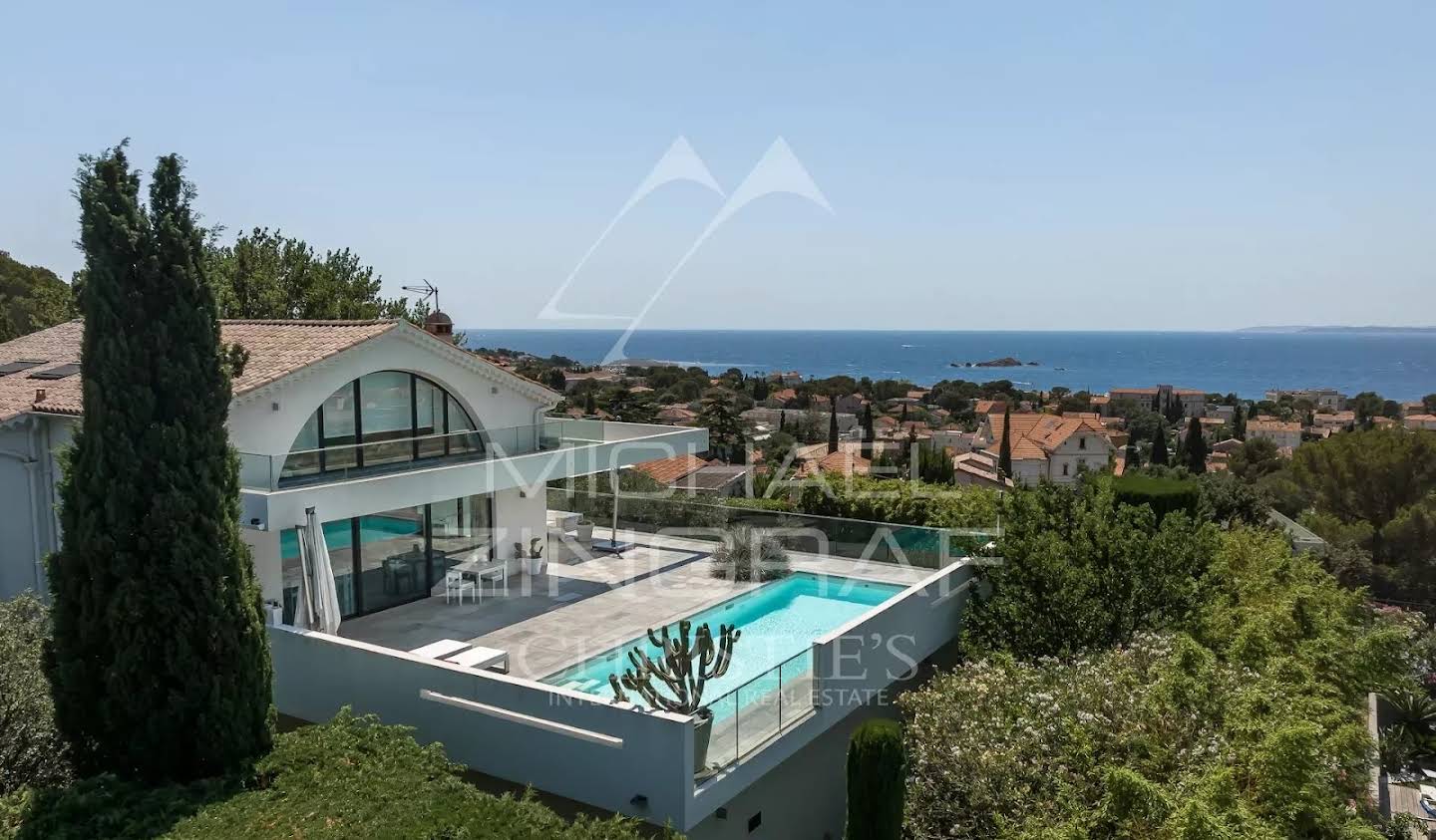 Villa with pool and terrace Saint-Raphaël