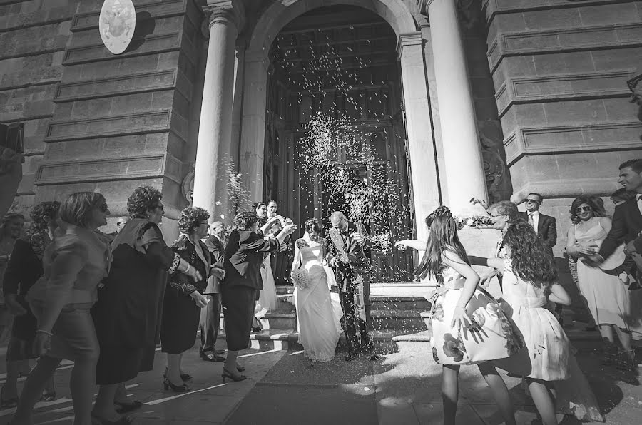 Fotógrafo de casamento Giuseppe La Grassa (fotolagrassa). Foto de 4 de fevereiro 2017