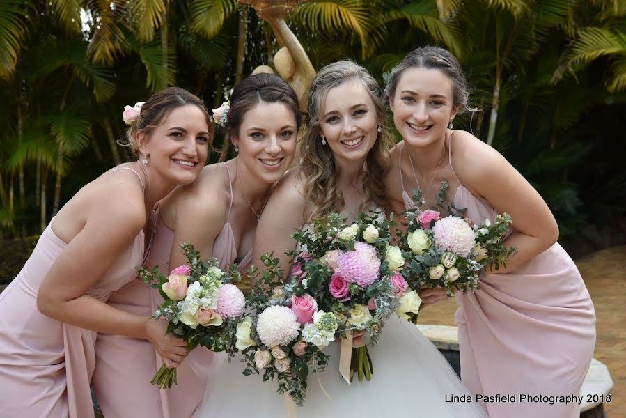 Fotógrafo de casamento Linda Pasfield (lindapasfield). Foto de 27 de janeiro 2019