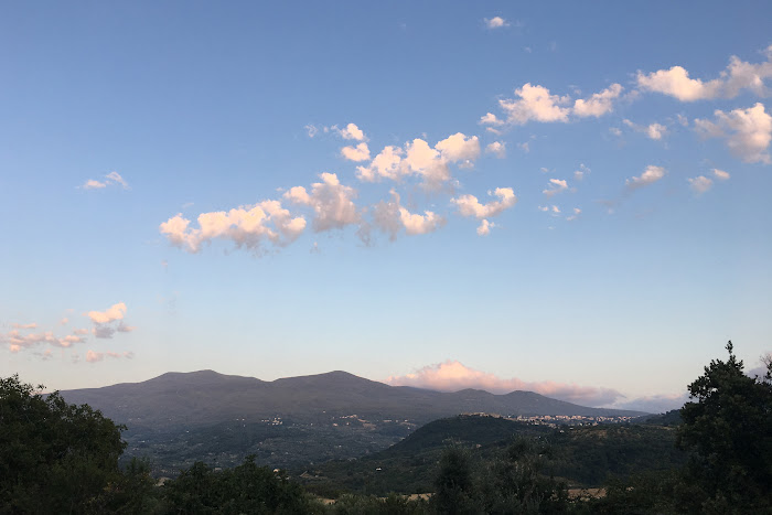 Monte Amiata, immagine iconica della Val d'Orcia, visto da La Campagna, Montenero d'Orcia