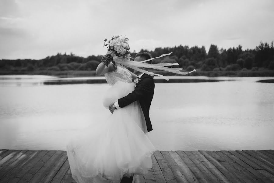 Wedding photographer Maksim Rogulkin (maximrogulkin). Photo of 6 August 2019