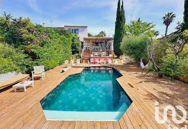 Maison avec piscine et terrasse 5