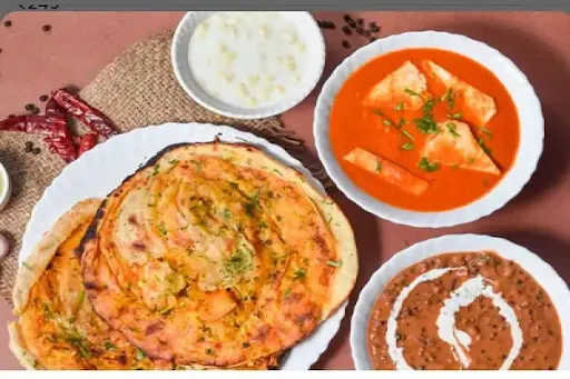 Kadhai Panner +Dal Makani+2 Butter Nan+ Raita