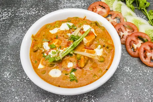 Matar Paneer