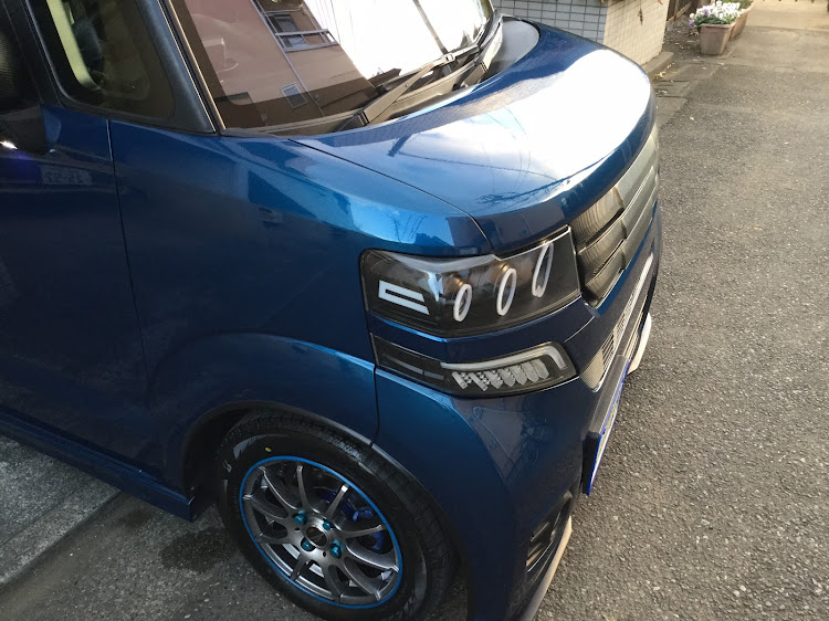 Nボックスカスタムの洗車・やっぱり綺麗が一番・青箱に関するカスタム事例の投稿画像2枚目
