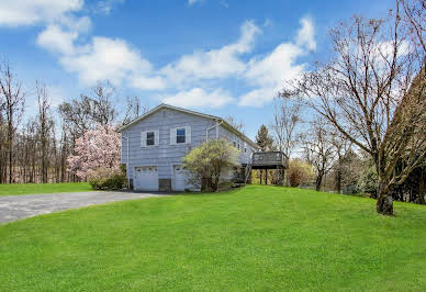 House with garden 2