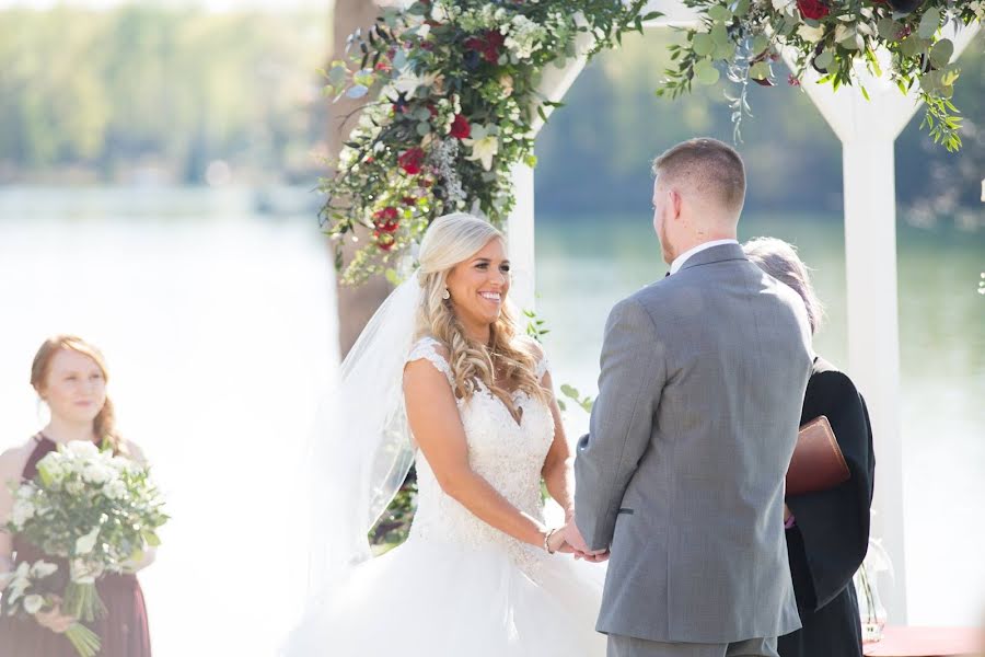 Fotografo di matrimoni Aura Marzouk (auramarzouk). Foto del 8 settembre 2019