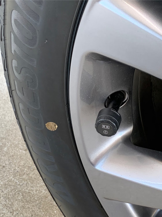 CX-30のTPMSタイヤ空気圧モニター・シガーソケット増設に関するカスタム事例の投稿画像4枚目