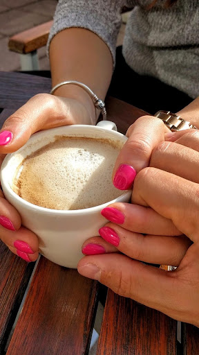 MyWALL Holding Hand Wallpaper