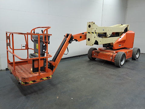 Picture of a JLG E450AJ