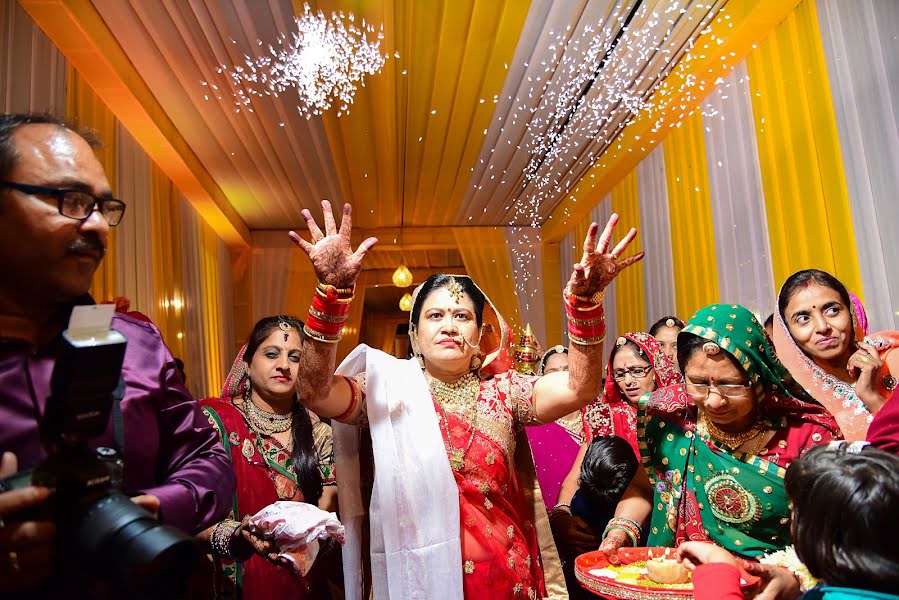 Fotografo di matrimoni Anshul Sukhwal (clickstoremember). Foto del 20 gennaio 2018