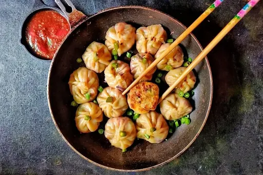 Chicken Kurkure Momos