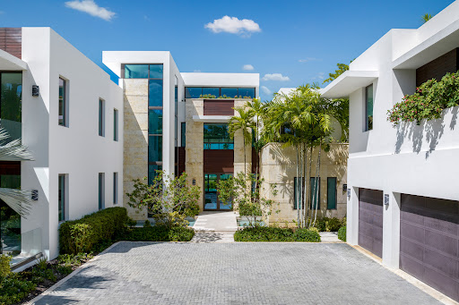 Maison avec piscine et terrasse 2