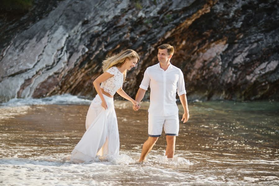 Fotógrafo de bodas Alina Paranina (alinaparanina). Foto del 18 de abril 2019