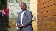 Siyabonga Mdlalose is the host of 'Kukithi La'.