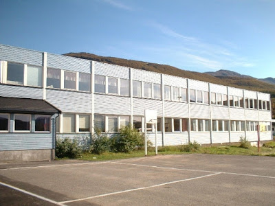 Rossfjord%20skole.JPG