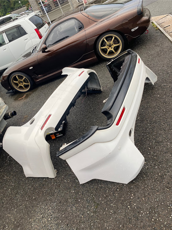 MPVのガレージ　ビッグバレー・リアバンパー交換・MPV、6月から休眠中・マイペースひろぴさん・16式機動戦闘車に関するカスタム事例の投稿画像3枚目