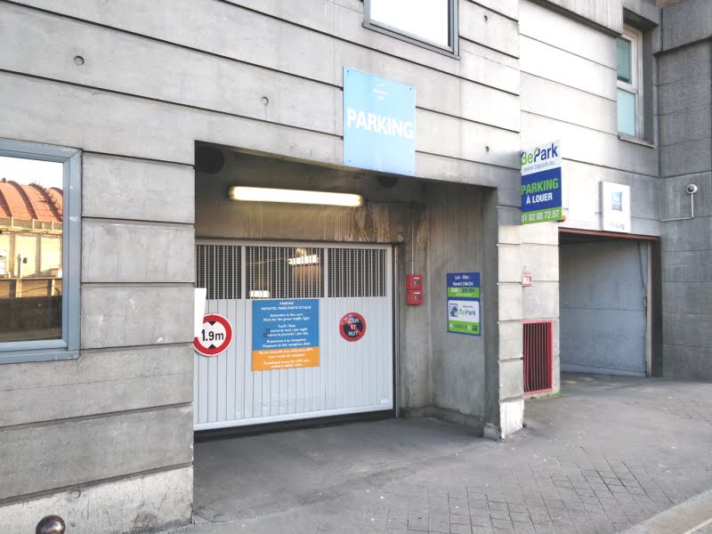 Location  parking  12 m² à Bagnolet (93170), 85 €