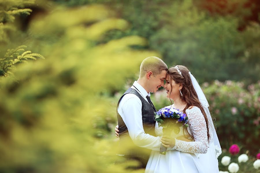 Wedding photographer Anna Starodubceva (aiast). Photo of 15 July 2019