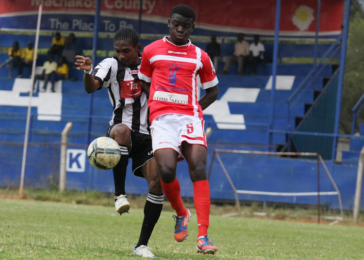 Maurice Ojwang in action against Ushuru's Roosevelt Blaty during his days at Stima