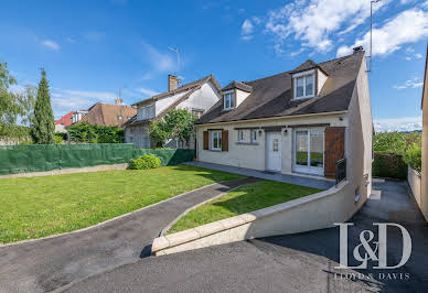 House with garden and terrace 6