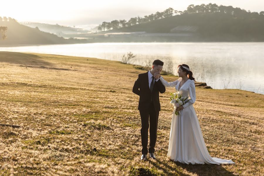 Fotógrafo de casamento Toàn Đặng (toandangstudio). Foto de 11 de dezembro 2022