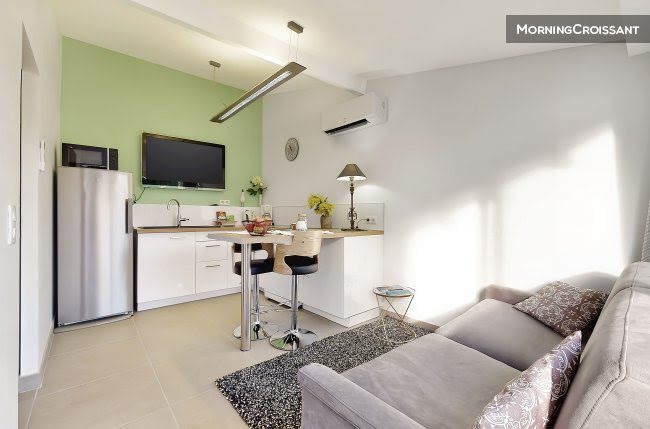 Location meublée appartement 2 pièces 30 m² à Chaponost (69630), 1 360 €