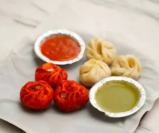 Veg Steamed Momos With Veg Tandoori Momos