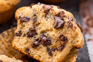 Moist Chocolate Chip Muffins