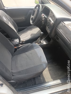 продам авто Volkswagen Golf Golf III Cabrio фото 4