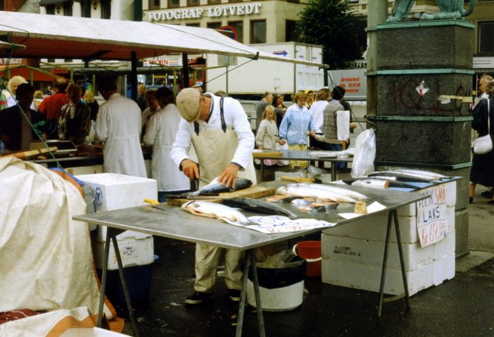 MERCATO DEL PESCE BERGEN NORVEGIA di GUFOPICA