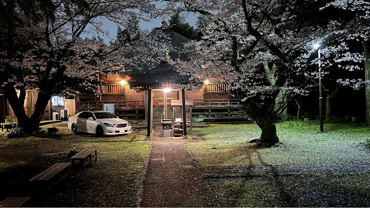 クラウンアスリートの目指せPickUpCars・桜・桜とコラボ・GRS204・お寺でパシャリに関するカスタム事例の投稿画像4枚目