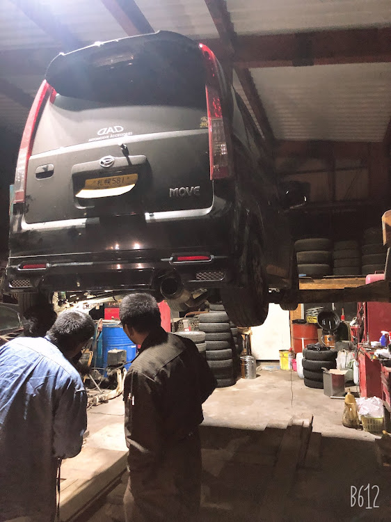 ムーヴカスタムの車高調整に関するカスタム事例の投稿画像1枚目