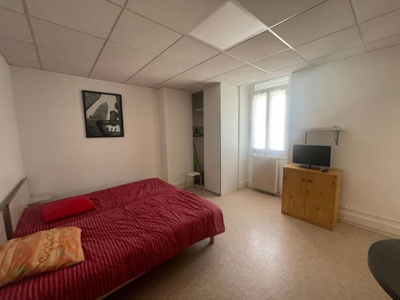 Location meublée appartement 1 pièce 23 m² à Dax (40100), 530 €