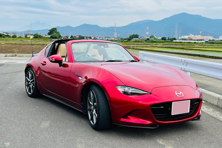 ロードスターRFのいつもいいね＆コメントありがとうございます🥰・オープン出勤に良い季節💕・６月もよろしくお願いします・富士山に関するカスタム事例の投稿画像1枚目