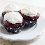 Skinny Mini Red Velvet Cupcakes was pinched from <a href="http://www.skinnymom.com/2014/01/27/skinny-mini-red-velvet-cupcakes/" target="_blank">www.skinnymom.com.</a>