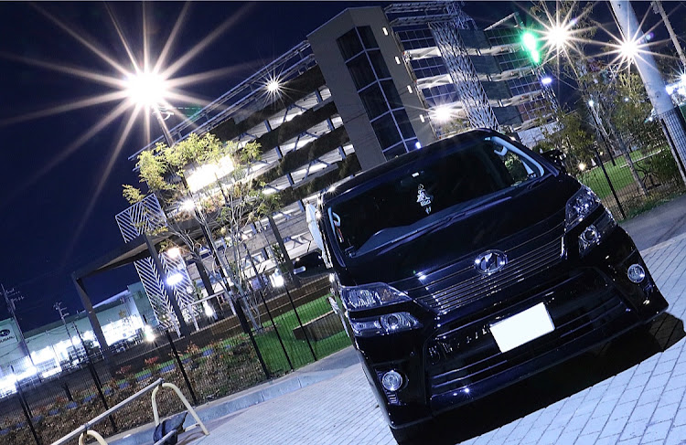 ヴェルファイアのモデリスタ・譲ってください・ヴェルファイア20系・純正style・わかる人には分かる場所に関するカスタム事例の投稿画像1枚目