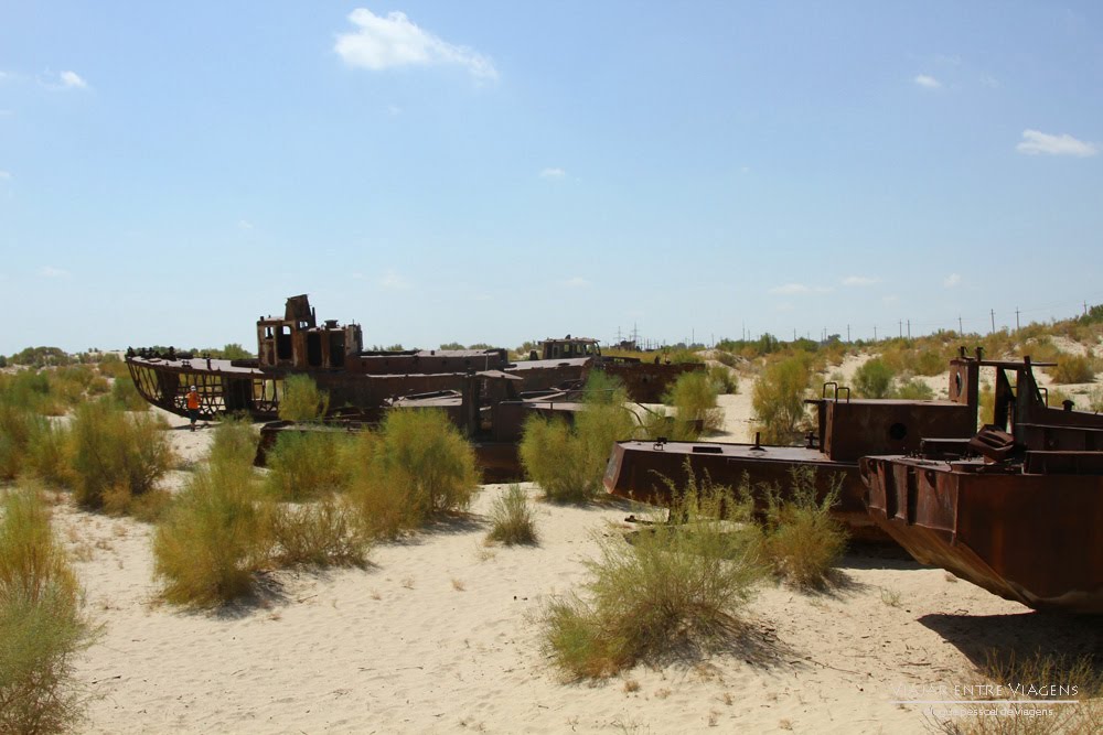 Para onde foram as águas do MAR ARAL? Explorando Moynak e o mar Aral | Uzbequistão