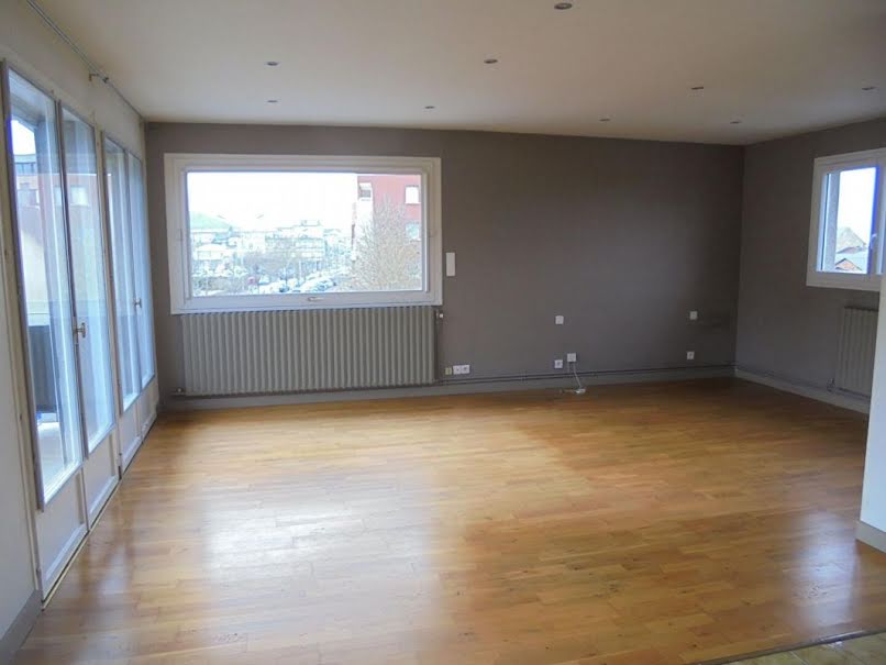 Location  appartement 1 pièce 85 m² à Laon (02000), 650 €