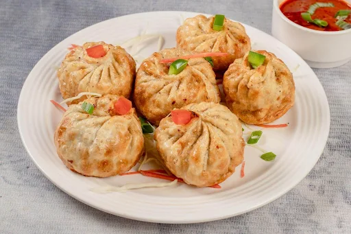 Veg Fried Momos [8 Pieces]