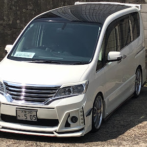 セレナ HFC26
