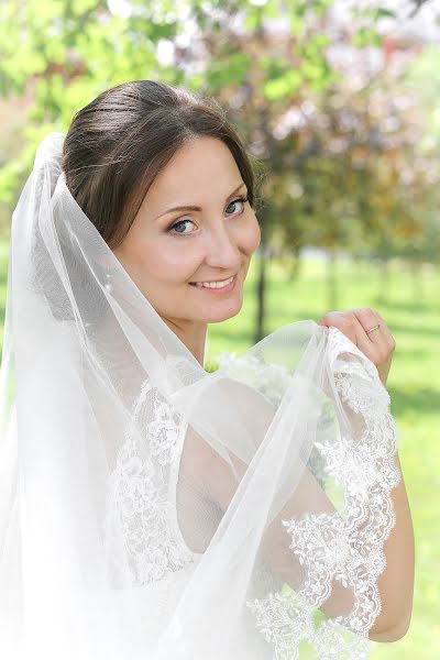 Fotografo di matrimoni Olga Solodovskaya (lumene). Foto del 14 giugno 2016