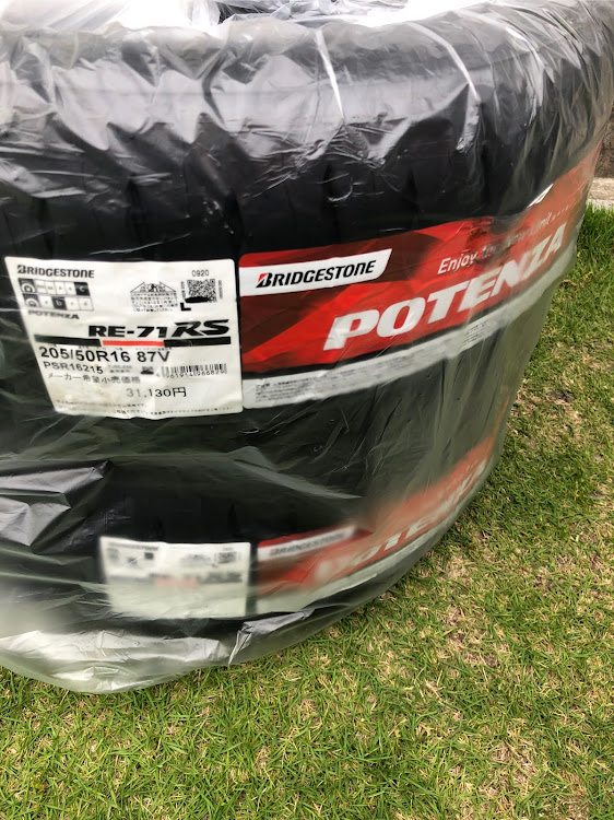 フィットのポテンザRE-71RSに関するカスタム事例の投稿画像1枚目