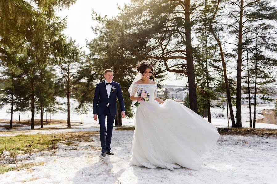 Fotógrafo de casamento Ramil Rama (ram92). Foto de 11 de abril 2017