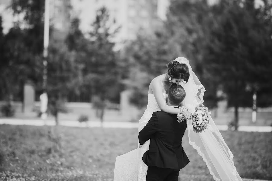 結婚式の写真家Roman Urumbaev (eyesnv)。2018 2月21日の写真