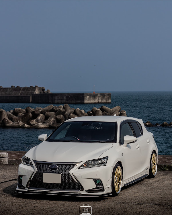 CTの#クルマが好きでよかった・高校生フォトグラファー・親の車レーシングに関するカスタム事例の投稿画像1枚目