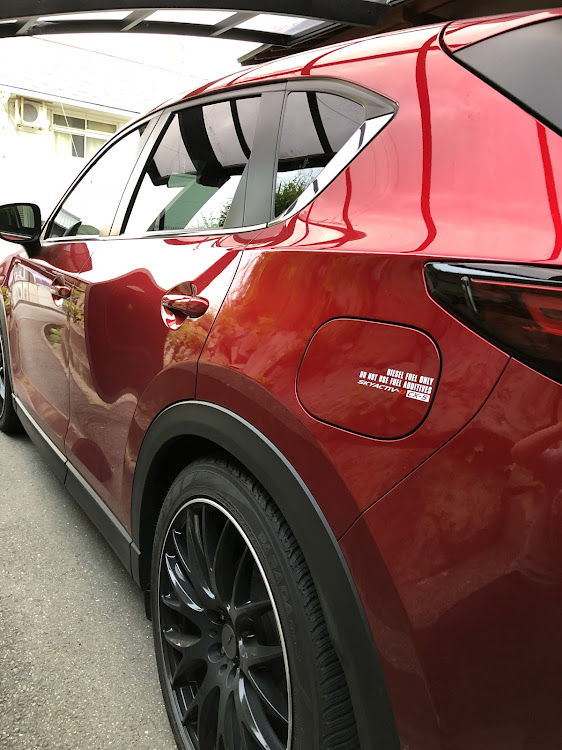 CX-5の#レイズホイール・レイズ ホムラ 2×9・CX-5・赤黒・#やっぱり20インチはカッコいい(笑)に関するカスタム事例の投稿画像2枚目