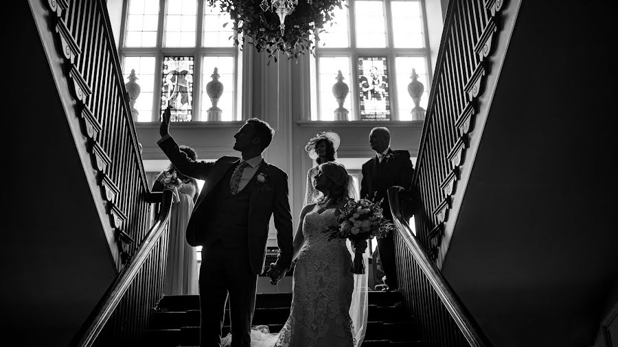 Wedding photographer Gary Phillip (onelovebygaryp). Photo of 10 March 2022