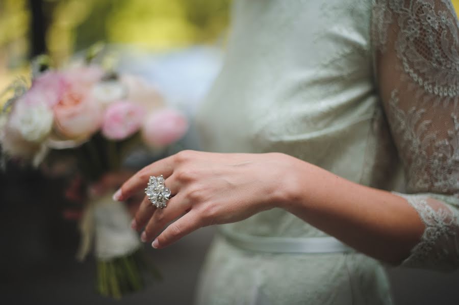 Fotógrafo de casamento Irina Frolova (irenlitvin). Foto de 18 de março 2015