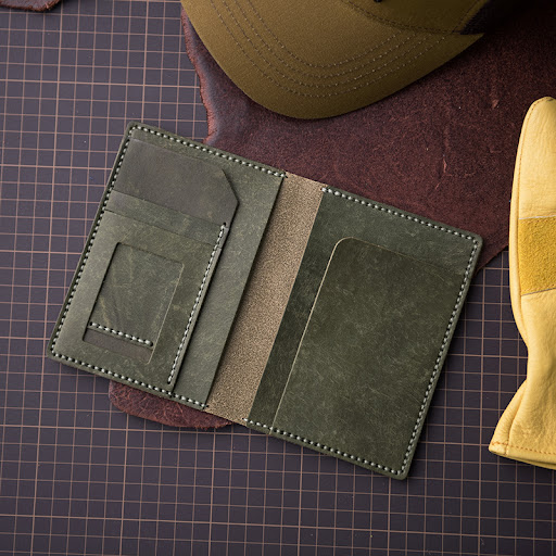 Title 6, DIY Stitched Vintage Waxed Leather Travel Passp...